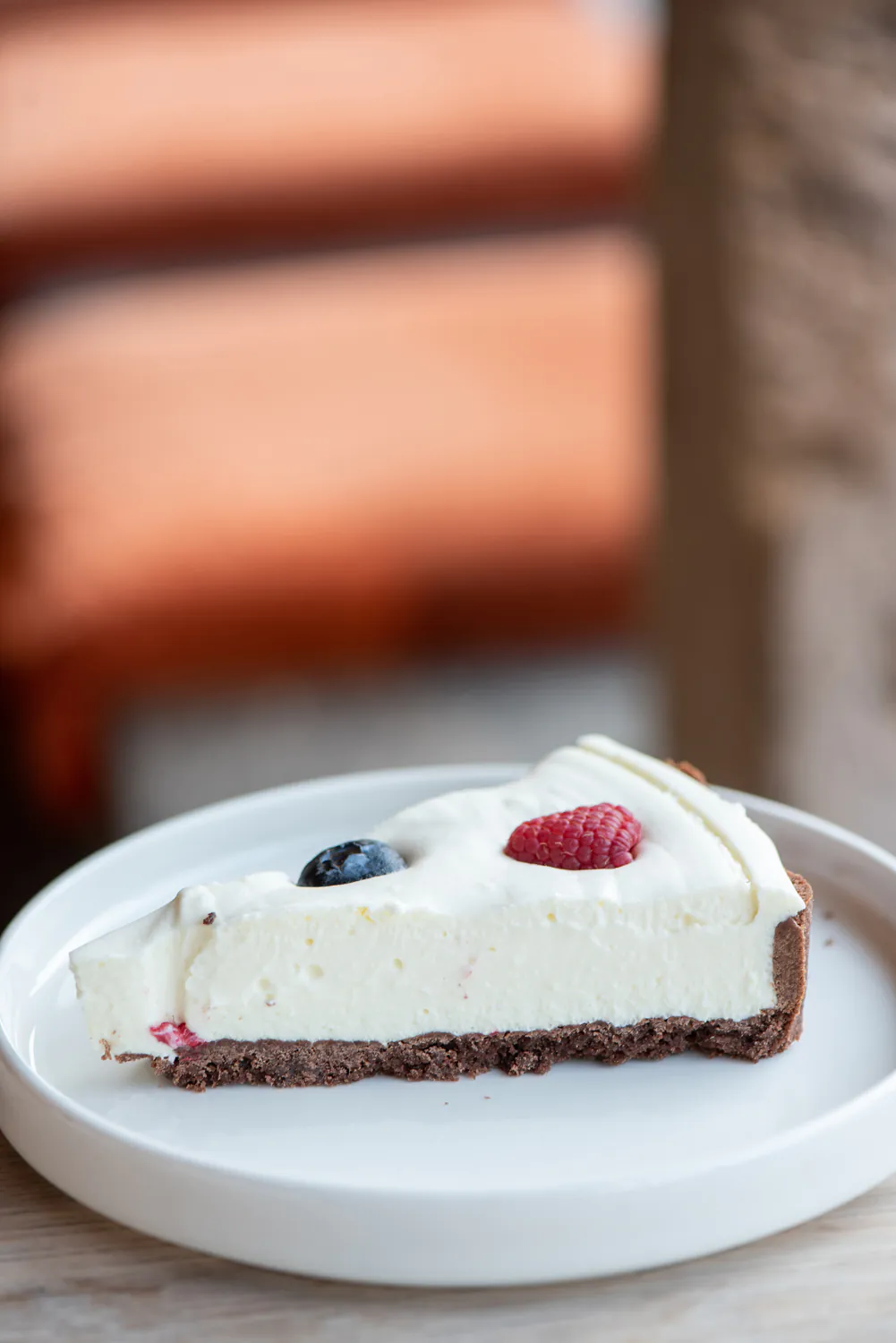 Tarta Biała czekolada / świeże owoce - obrazek 2