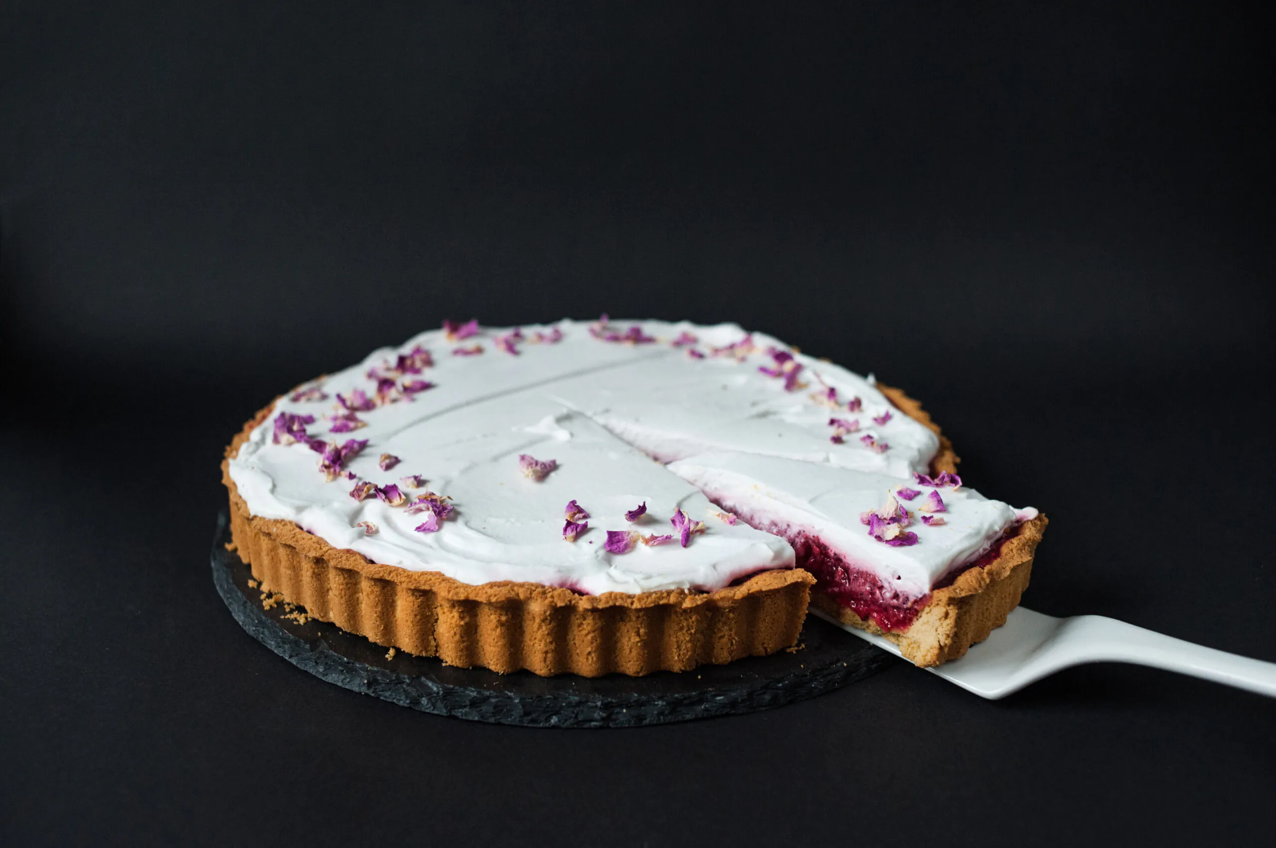 Tarta wegan malina